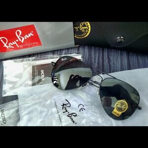 Ray-Ban Italy Sunglasses Black‎ Black Aviator Never Worn
